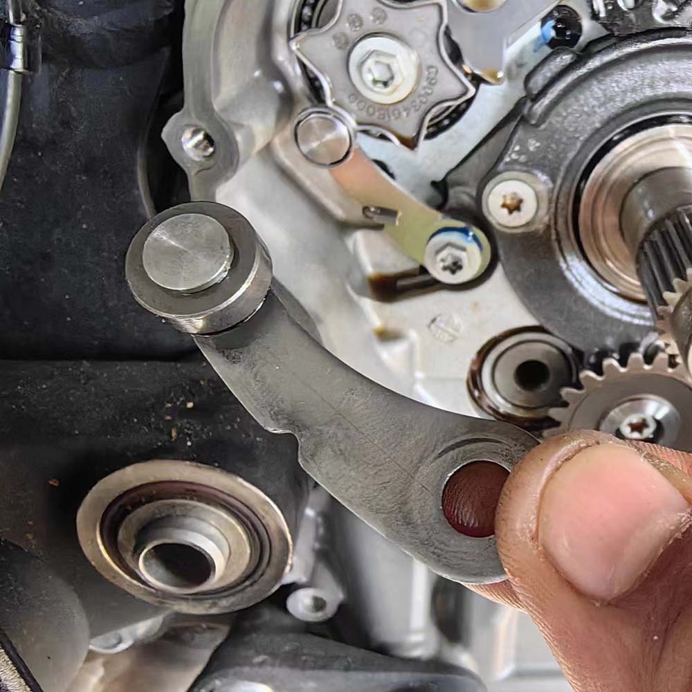 Penstabil pemindah gigi, akses - Gear X Motorcycle ulasan dan harga